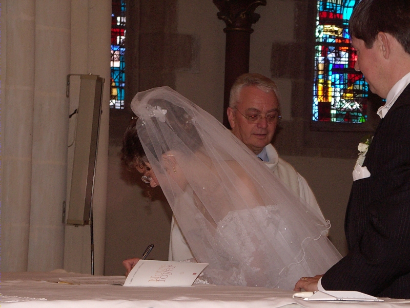 Signature de la mari&eacute;e