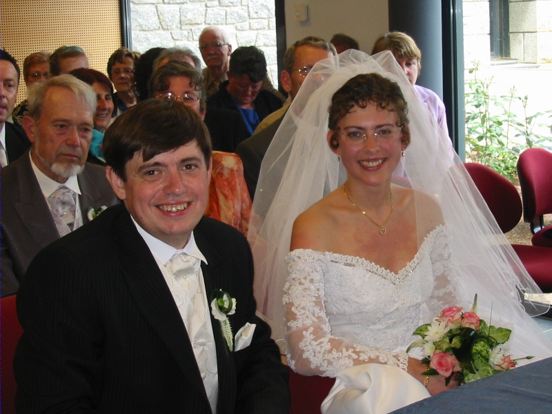 Les mari&eacute;s &agrave; la mairie