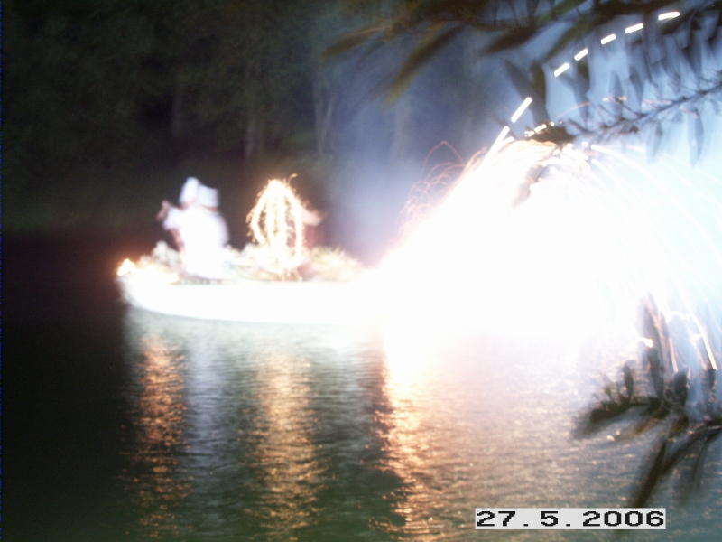 Arriv&eacute;e du g&acirc;teau